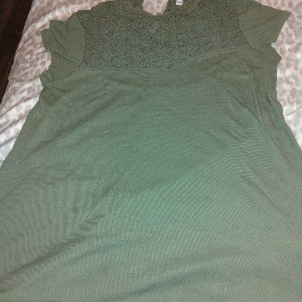 green t-shirt